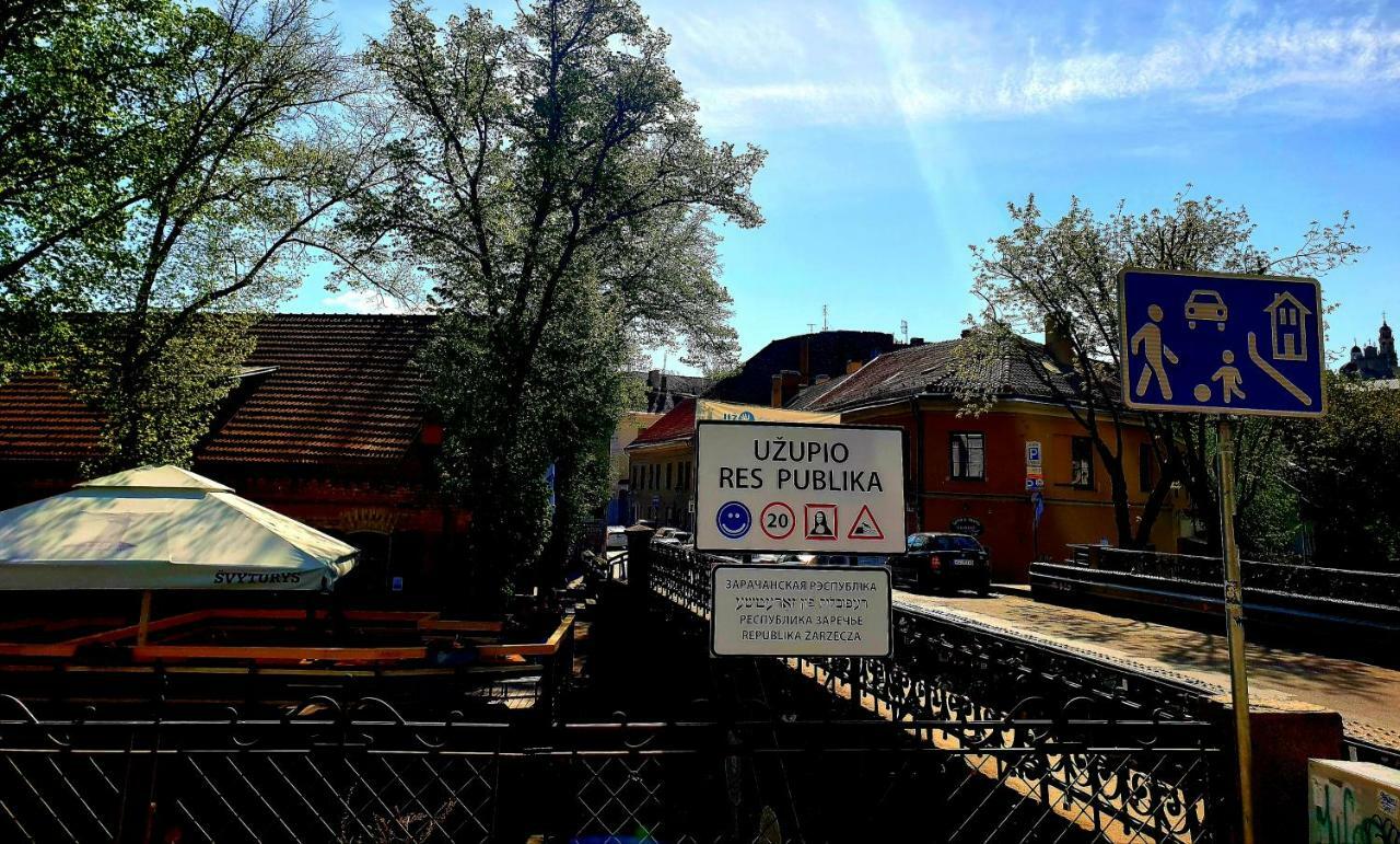 Exceptional Uzupis Bridge 3 Bedroom Apartment VNO Esterno foto