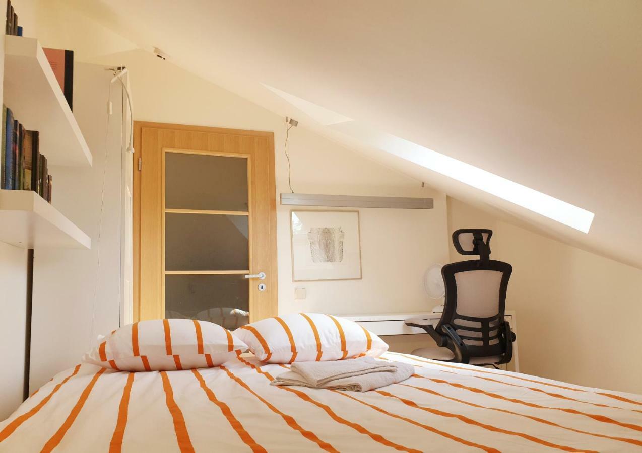 Exceptional Uzupis Bridge 3 Bedroom Apartment VNO Esterno foto